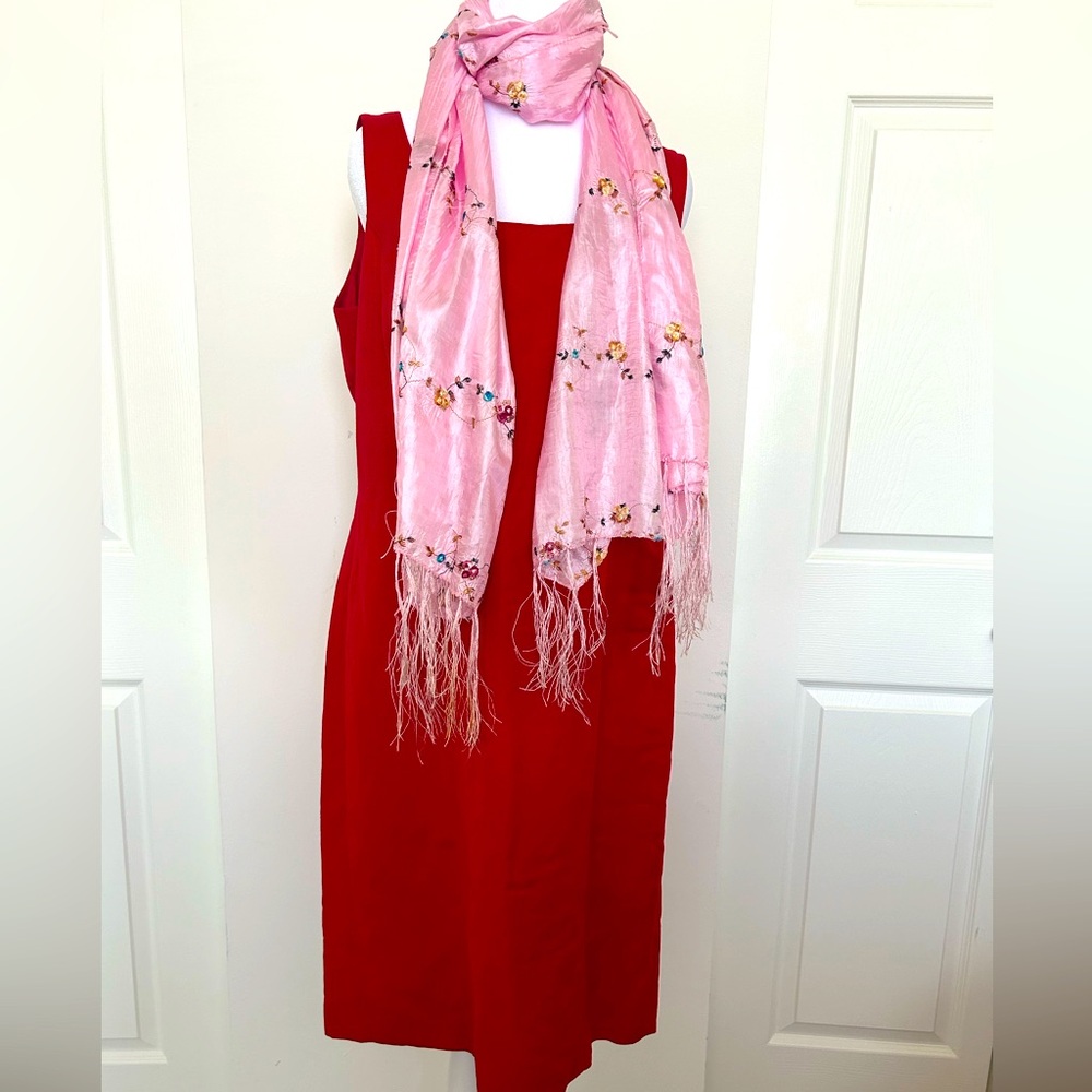 Tahari Red,Stunning,classic vintage dress calling for you now!